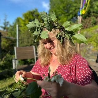 Léto už se rozběhlo, letos nepřišlo nepovšimnuté jako obvykle, ale přivítali jsme ho vědomě a s nevšední parádou. A mně se...